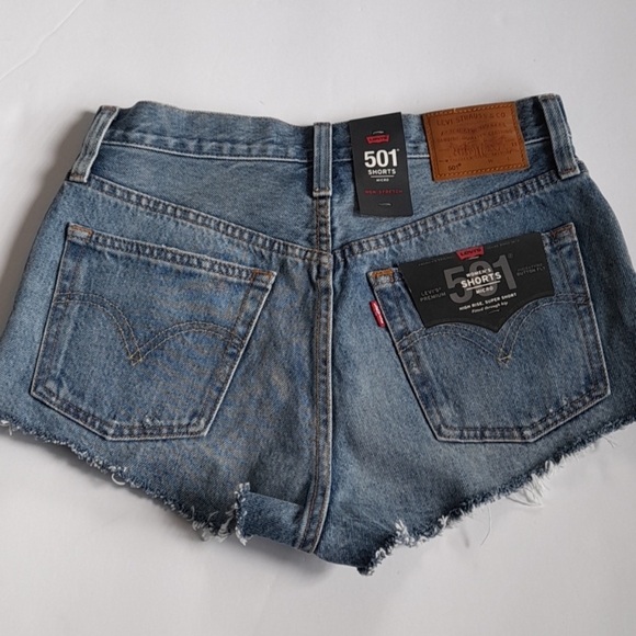 New LEVI'S 501 Micro Shorts - Picture 5 of 11